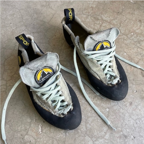 La Sportiva Shoes La Sportiva Mythos Climbing Shoes Poshmark
